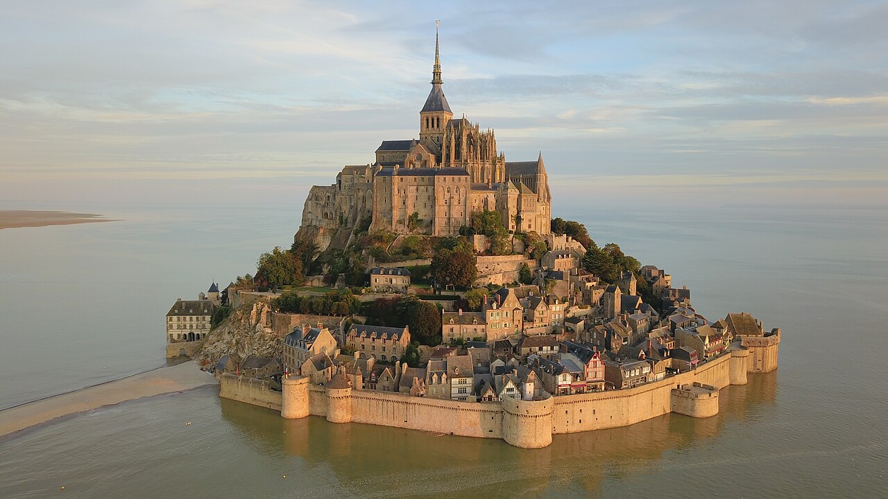 Click to enlarge Mont-Saint-Michel